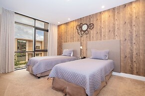 Luxury 4 Bedroom Home Magic Village Resort 7487