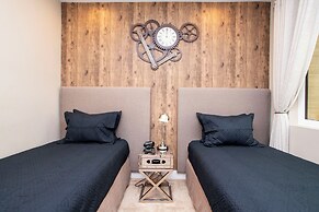 Luxury 4 Bedroom Home Magic Village Resort 7487