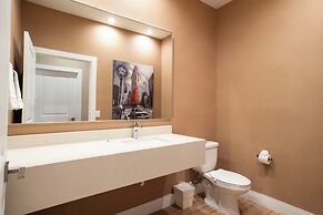 Luxury 4 Bedroom Home Magic Village Resort 7487