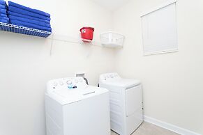 Gorgeous 6 Bd SF Close to Disney w Pool Champions Gate Resort 712