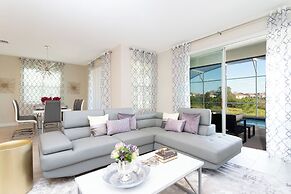 Gorgeous 6 Bd SF Close to Disney w Pool Champions Gate Resort 712