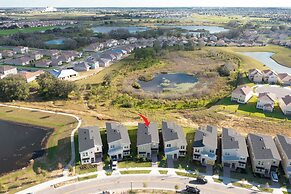 Gorgeous 6 Bd SF Close to Disney w Pool Champions Gate Resort 712