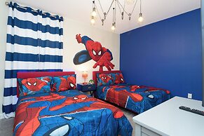 Gorgeous 6 Bd SF Close to Disney w Pool Champions Gate Resort 712