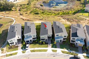 Gorgeous 6 Bd SF Close to Disney w Pool Champions Gate Resort 712