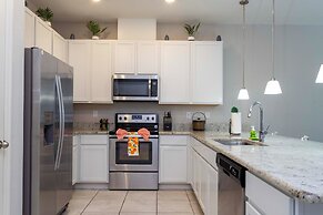 Four Bedrooms Townhome Close to Disney 5162a