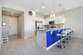 Family Friendly Four Bedroom w Gameroom Disney 5145