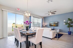 Family Friendly Four Bedroom w Gameroom Disney 5145