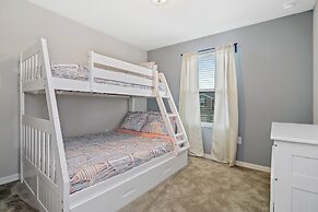 Family Friendly Four Bedroom w Gameroom Disney 5145