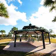 Family Friendly 4 Bedroom Close to Disney in Orlando Area 5126a