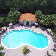 Family Friendly 4 Bedroom Close to Disney in Orlando Area 5126a