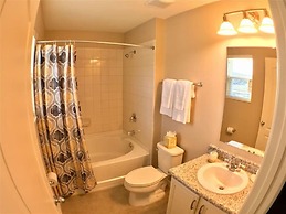 Family Friendly 4 Bedroom Close to Disney in Orlando Area 5126a