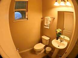 Family Friendly 4 Bedroom Close to Disney in Orlando Area 5126a