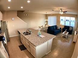 Family Friendly 4 Bedroom Close to Disney in Orlando Area 5126a