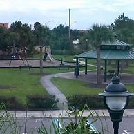 Family Friendly 4 Bedroom Close to Disney in Orlando Area 5126a