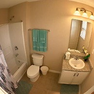 Family Friendly 4 Bedroom Close to Disney in Orlando Area 5126a