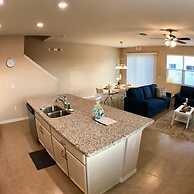 Family Friendly 4 Bedroom Close to Disney in Orlando Area 5126a