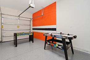 4 Bd Sleeps 10 w Gameroom Close to Disney 5147