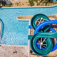 Family Friendly Four Bd w Pool at Storey Lake Resort 5035