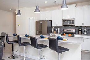 Family Friendly Four Bd w Pool at Storey Lake Resort 5035