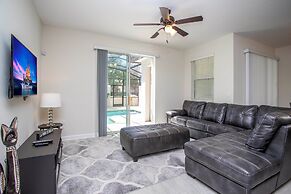 Family Friendly Four Bd w Pool at Storey Lake Resort 5035