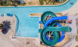 Family Friendly Four Bd w Pool at Storey Lake Resort 5035