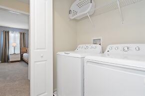 Four Bedroom Close to Disney w Screened Pool Storeylake 4910