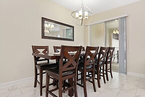 Four Bedroom Close to Disney w Pool 4898