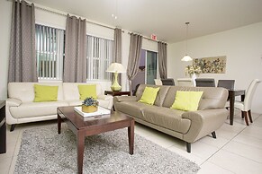 Family Friendly 4 Bd w Gameroom Near Disney 5103