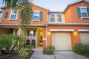 Family Friendly 4 Bd w Gameroom Near Disney 5103