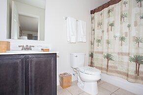 Family Friendly 4 Bd w Gameroom Near Disney 5103