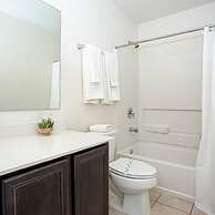 Family Friendly 4 Bd w Gameroom Near Disney 5103