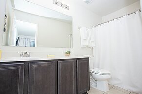 Family Friendly 4 Bd w Gameroom Near Disney 5103