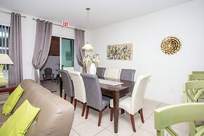 Family Friendly 4 Bd w Gameroom Near Disney 5103