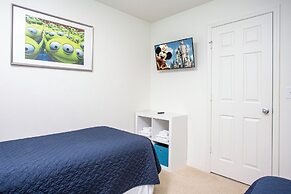 Family Friendly 4 Bd w Gameroom Near Disney 5103