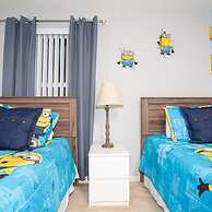 Family Friendly 4 Bd w Gameroom Near Disney 5103