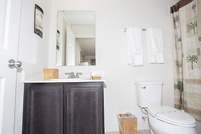 Family Friendly 4 Bd w Gameroom Near Disney 5103