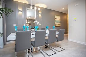 Sanitized Gorgeous Family Getaway 4Bd Home w Pool Close to Disney 4983