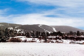 113 Cinnamon Ridge 2 Bedroom Condo by RedAwning