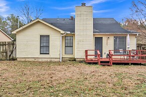 Tranquil Escape 3 Bedroom Home by RedAwning