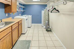Spacious Tranquility With Private Pool 4 Bedroom Home by RedAwning