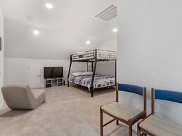 The Townes At Barefoot #5208 4 Bedroom Townhouse by RedAwning