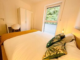 Luxury Green Penthouse Terrace & Parking