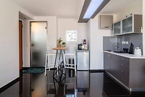 Beautiful View 8floor Loft Apartment in Athina