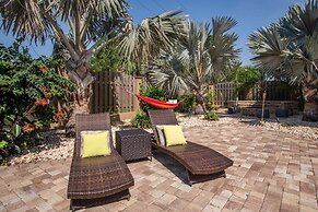 Dolphin Bay Apartment
