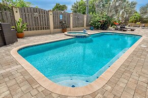Dolphin Bay Apartment