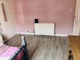 Lovely 3-bed Charming Apartment in Portsmouth