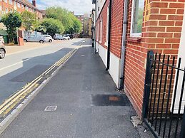 Lovely 3-bed Charming Apartment in Portsmouth