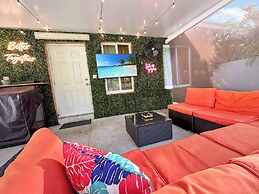 4 to 23 Guests GameRoom 2 Kitchens BAR BBQ