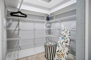 4 to 23 Guests GameRoom 2 Kitchens BAR BBQ