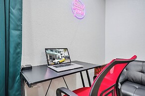 4 to 23 Guests GameRoom 2 Kitchens BAR BBQ